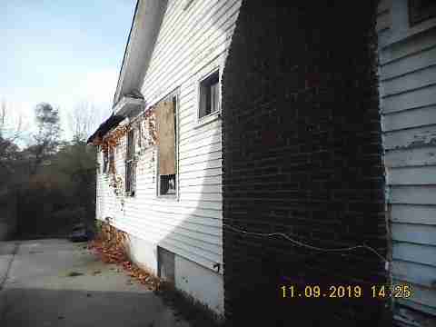 9393 Mendota (7)_m.jpg